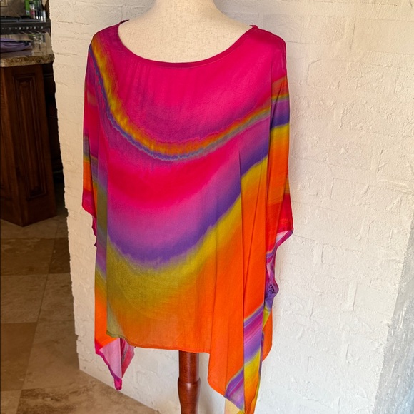 Vibrant Multicolor Poncho Top - Picture 4 of 4